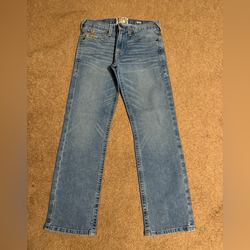 Men’s Ariat M7 33/32 slim straight